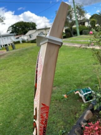 DSC Thumpa Huge 44mm Edges SH English Willow Cricket bat 2.11 - Actual in Stock Photos